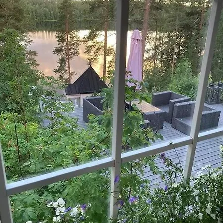 Dazzling And Spacious Huvikumpu By The