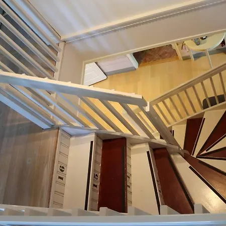 Villa Dazzling And Spacious Huvikumpu By The